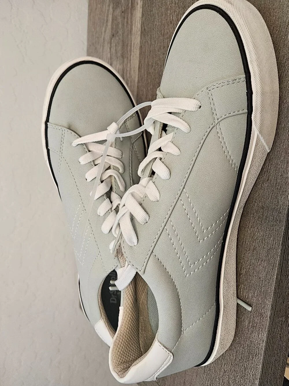 Dr. Scholls Light Green Canvas Chevron Platform Sneakers - Size 9